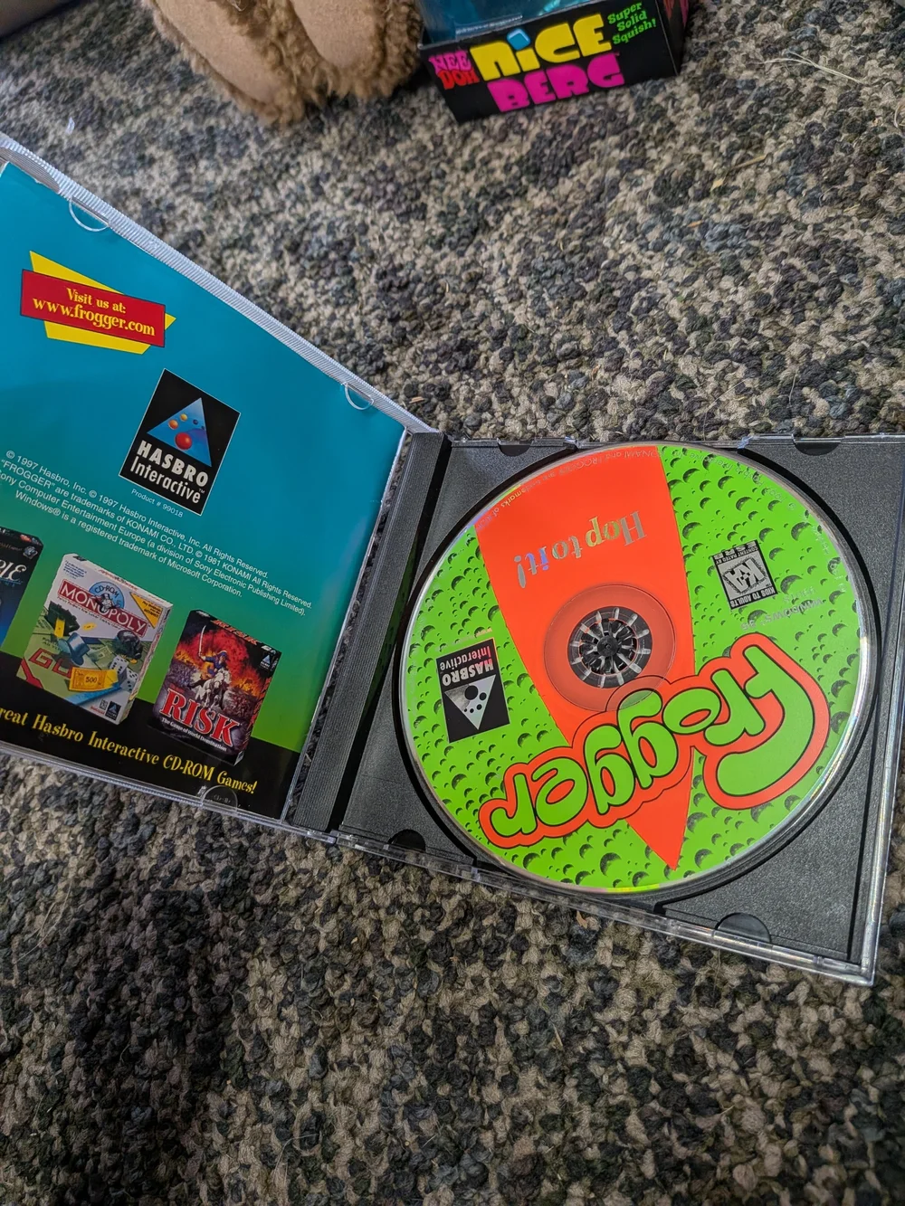 Hasbro Frogger CD-ROM Game - Green and Blue Cover